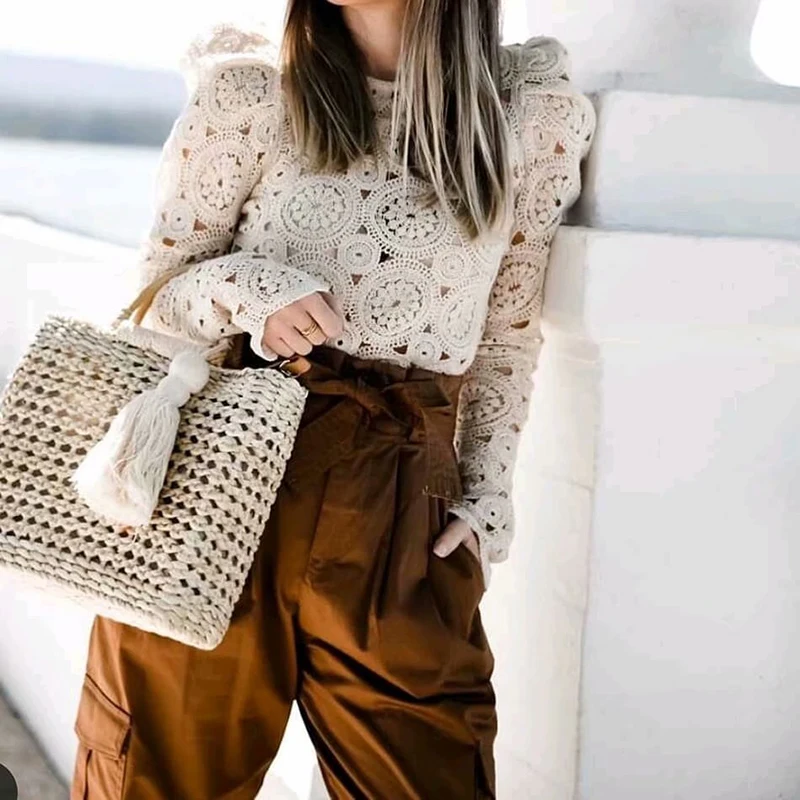

vinage za 2019 women lace beige shirt knitted long sleeve shirt floral fashion hollow out chic female shirt top blusas