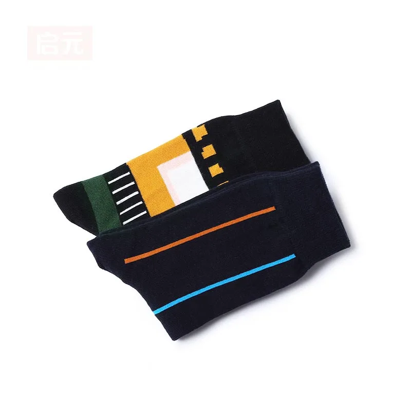 [WPLOIKJD]New Product Illustrations Personality Couples Socks Irregularity Pattern Jacquard Socks Hip Hop Tide Sox Skarpetki