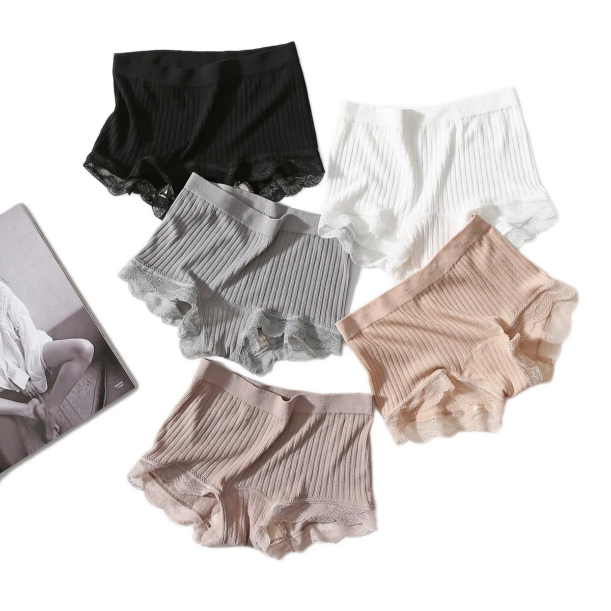 

Spring new seamless design crotch summer thin lace medium high waist underwear