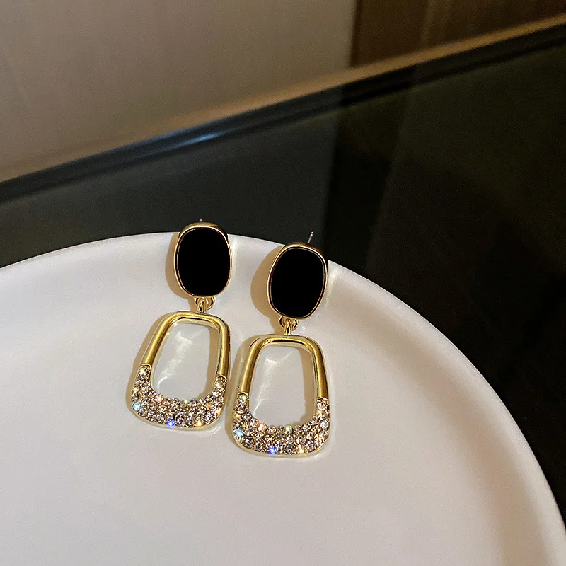 2021 Resplendent Square Earrings Advanced Fashion Euro American Pure Simple Earrings Queen's Temperament Earrings - Image 4