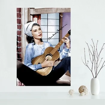 

Hot Selling Home Decor Print oil painting on canvas Wall Art Nail Art Decorations Wall Canvas ,.Audrey Hepburn Playing Guitar