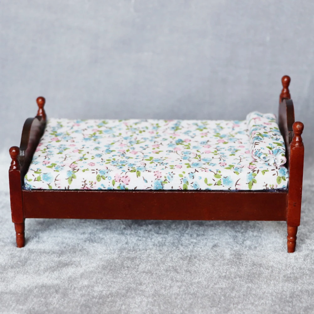  1/12 Retro Wooden Single Bed with Sheet Model DIY Dollhouse Decor Accessory mini furniture decorati