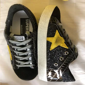

In 2020 the new small white shoes dirty shoes spring new sequins plus Leather Stone Pattern splicing couples style sneakers