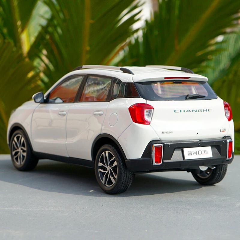 Заводской 1:18 Масштаб BAW Changhe Q35 SUV литая модель автомобиля с небольшим подарком