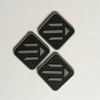 

(1000pcs) school plastic 3D embossed badges with brand name and design, customized garment rubber patches and labels