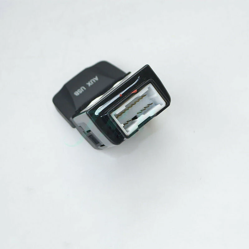 OEM 961202W000 AUX USB разъем в сборе для Hyundai 2013-2016 Santa Fe DM 96120-2W000 | Автомобили и мотоциклы