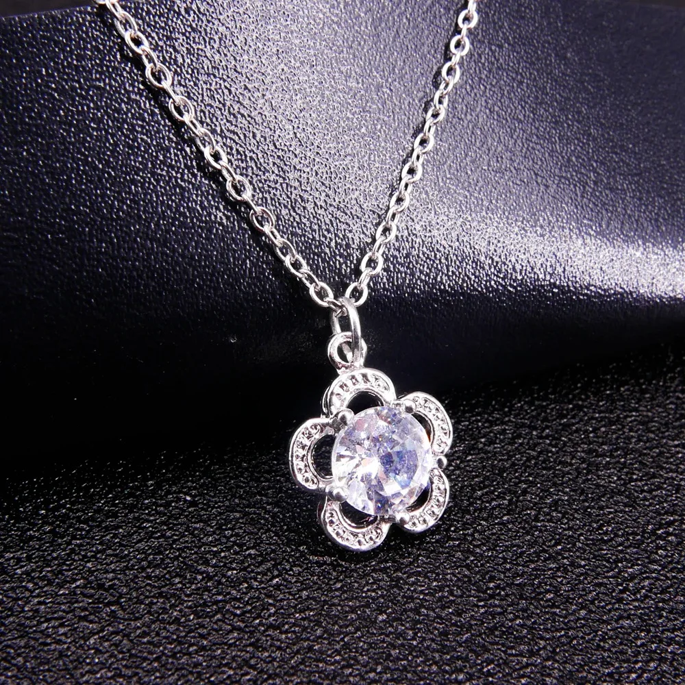 

New Style Japanese Korean Fashion Simple Five-pointed Star Zircon Pendant Jewelry Alloy Environmentally Friendly Maintains Color