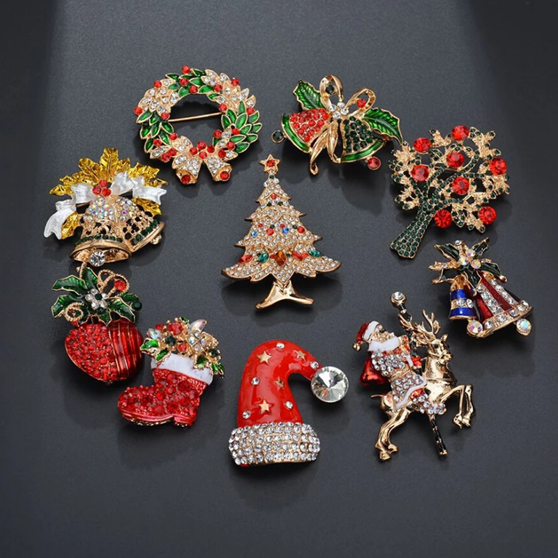 2019 Creative Crystal Christmas Brooches Santa Claus Christmas Trees Socks Hat Bell Rhinestone Brooches Pins Women Jewelry Gift