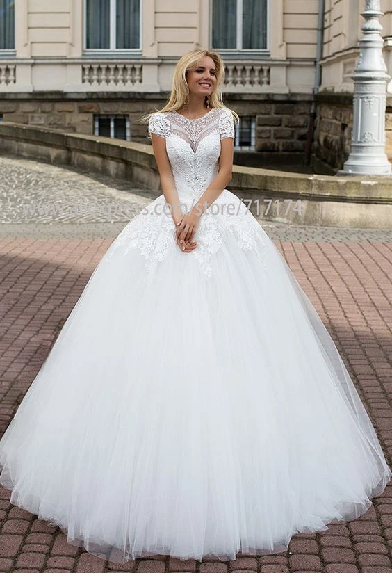 Robe de mariee с круглым вырезом, с коротким рукавом, с кристаллами, Кружевная аппликация для бального платья, свадебное платье с бисером, со шнуровкой, со шлейфом