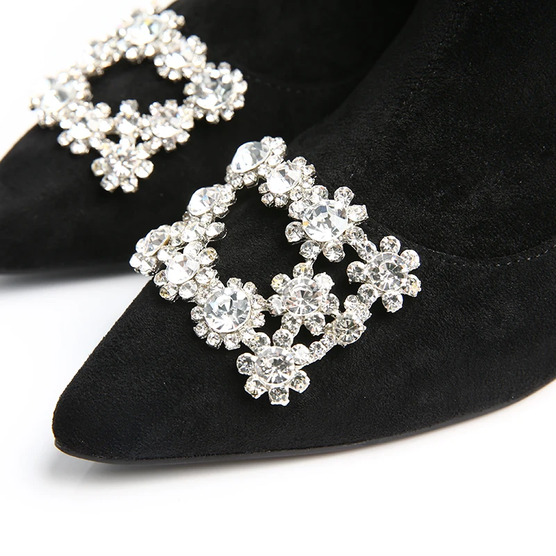 Scarpe donna/женские ботинки с металлическими украшениями; Botines Mujer; носки с цветочным узором; обувь на молнии; Botas; острый носок; chaussures femme; со стразами