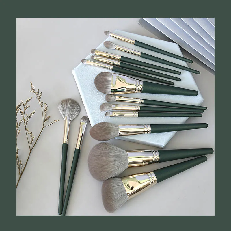 

14 Makeup Brushes set Loose Powder eye shadow blush Concealer Multifunctional Beauty Cosmetics Makeup Tool