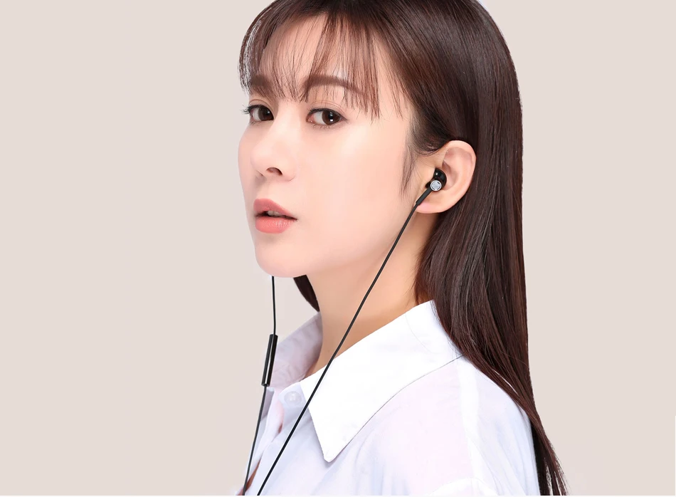 Half-In-Ear-Earphone_08