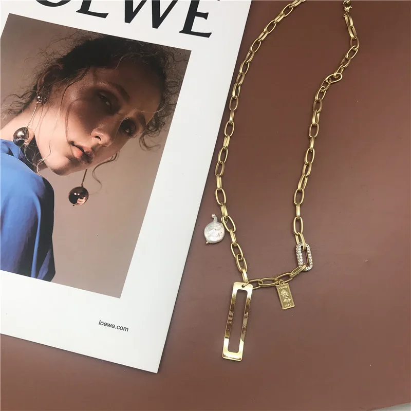

European Small Public Designer Natural Irregular Pearl Square Element Neckless Choker Peal Necklace
