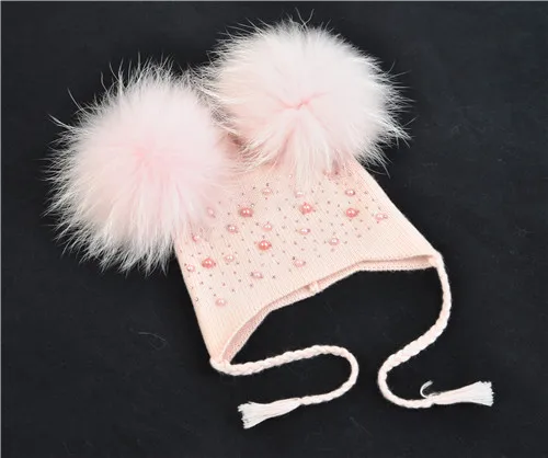 Pink match fur Детские теплые зимние шапки, двойная вязаная шапка из Ангорского меха с помпонами для маленьких мальчиков и девочек, шапка с помпонами из натурального меха енота - Цвет: Pink match fur
