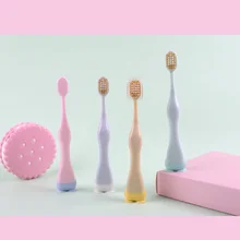 Детская зубная щетка с мультяшным хомяком 0,15 ММ, мягкая Антибактериальная мини-насадка, смешанные цвета, 4 комплекта в наборе, при Глубокой Очистке, безопасный уход за полостью рта