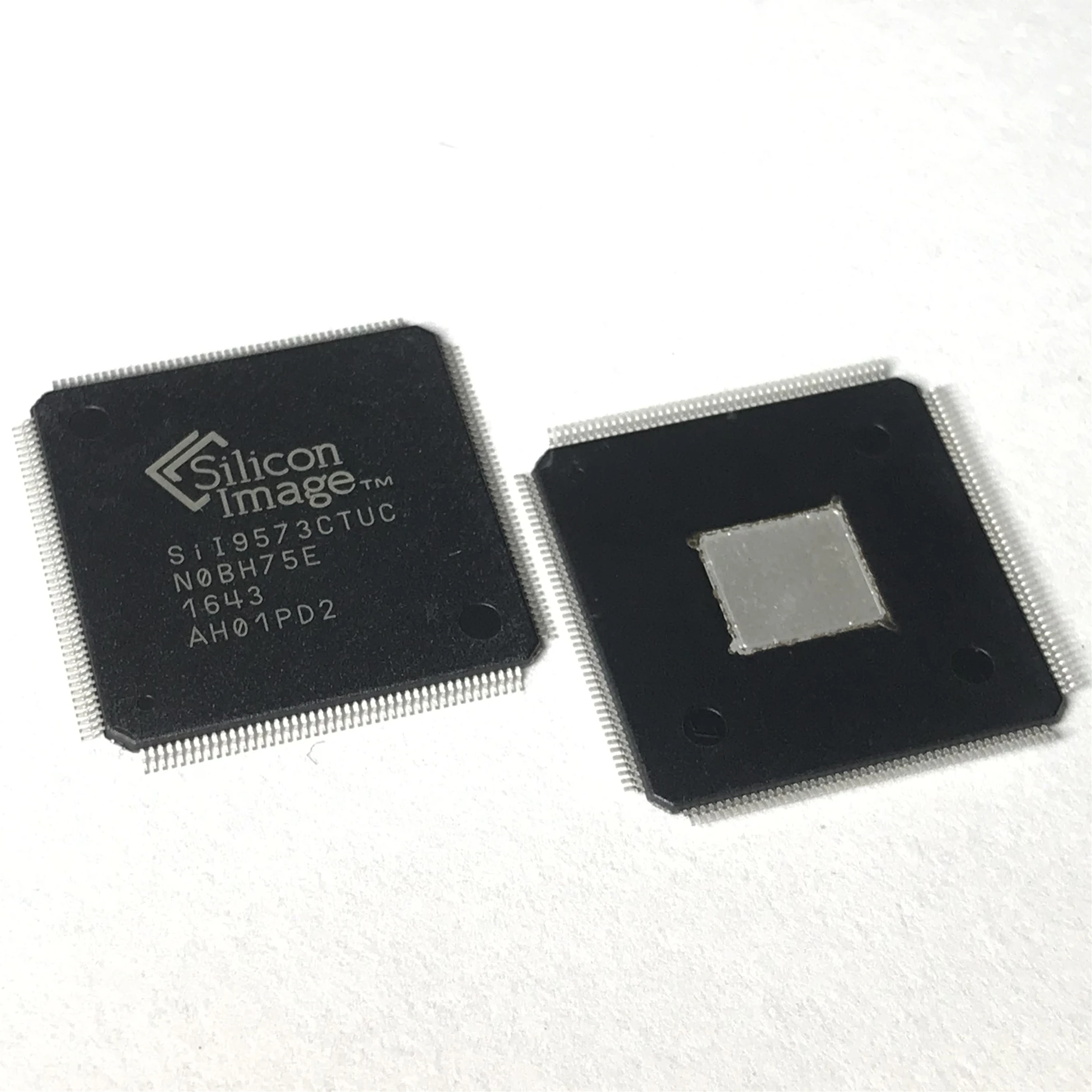 1 шт./лот SIL9573CTUC SIL9573 QFP-176