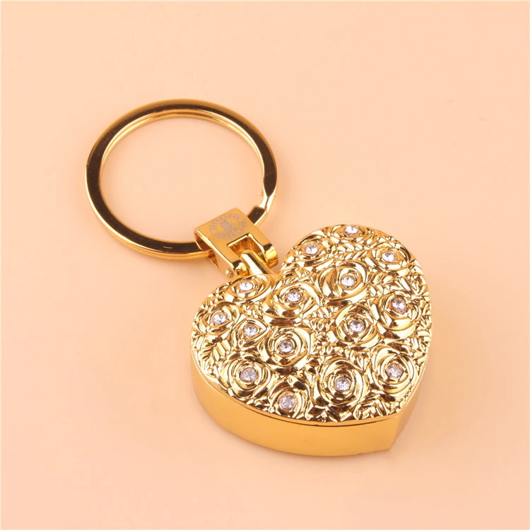 

Shine Diamond USB Charging Love Heart Keychain Plasma Lighter Windproof Metal Flameless Men Women Lovers Waist Ornaments Gifts