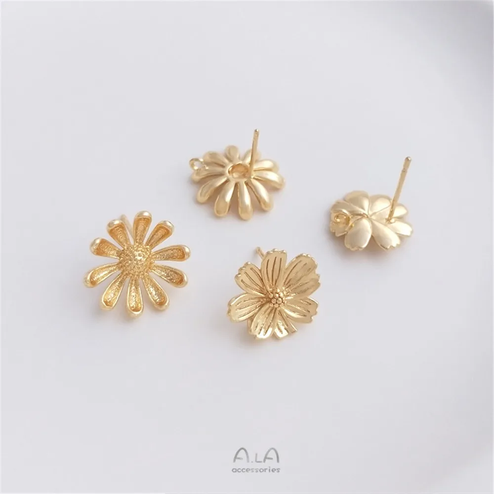 Рисунок 5 - Серьги-подвески с цветком вишни