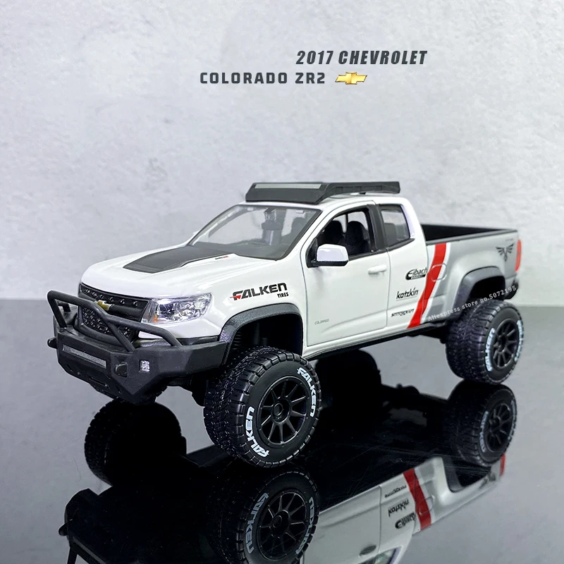 Maisto 1:27 2017 Chevrolet Colorado ZR2 pickup off-road seroes alloy car model collection gift toy