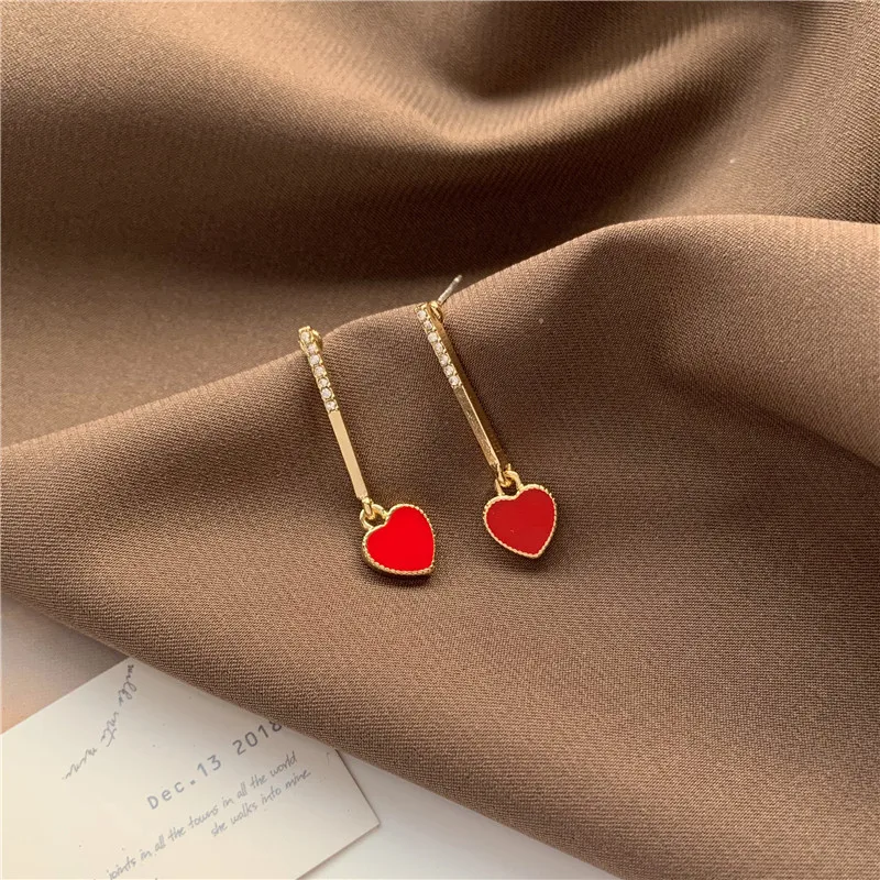 

Women Fashion Earrings S925 Needles Temperament Minimalistic Red Love Elegant Girls Small Crystal Set Heart Ear Stud Earrings