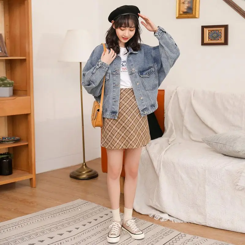 

Short denim jacket female loose 2020 Spring and Autumn New all-match student bat sleeve Net red denim jacket