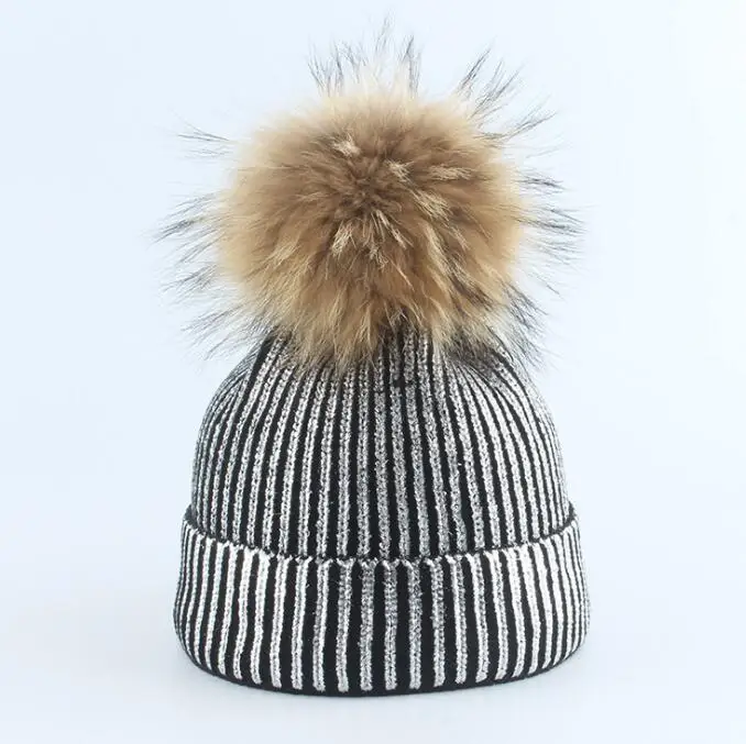Зимняя шапка для девочек 028