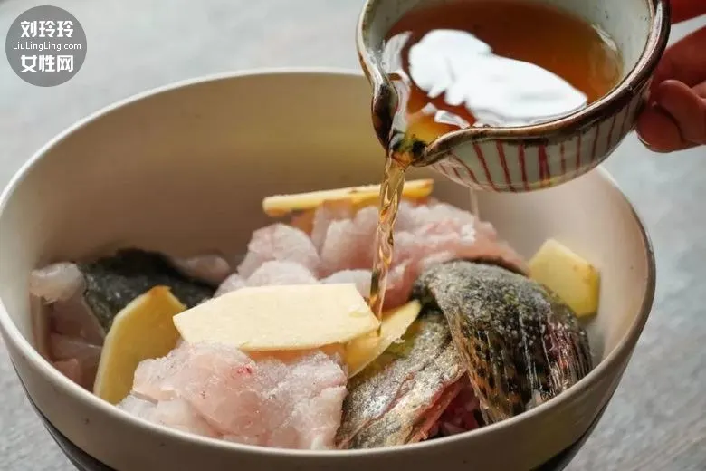 年夜飯上的松鼠鱖魚做法 松鼠桂魚標準花刀12