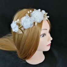 Популярная Корейская Роскошная блестящая белая 3D Цветочная повязка на голову, свадебные Стразы, тиара для женщин, гребень для волос, аксессуары, ювелирные изделия