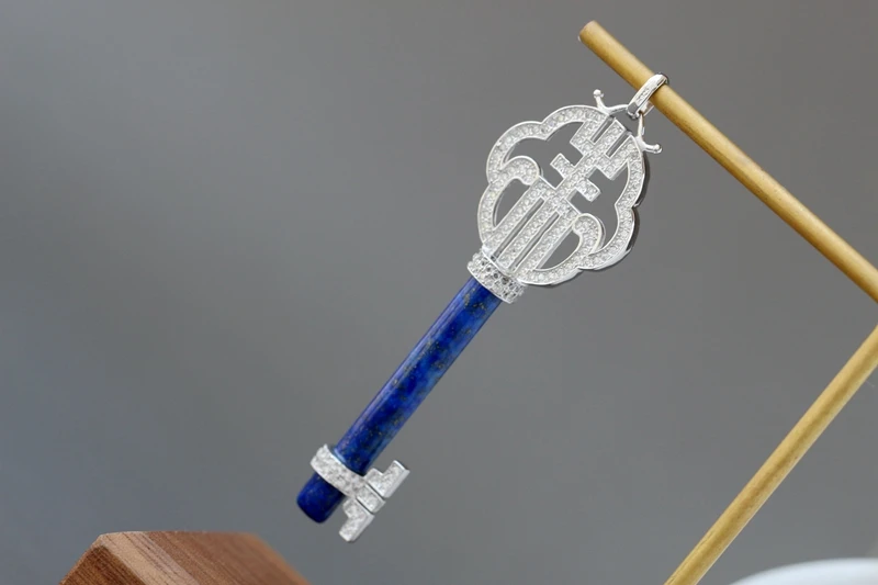 Handmade Natural Lapis Silver Key Pendant, autêntica