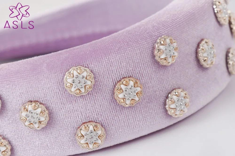 11493426436_1270434164