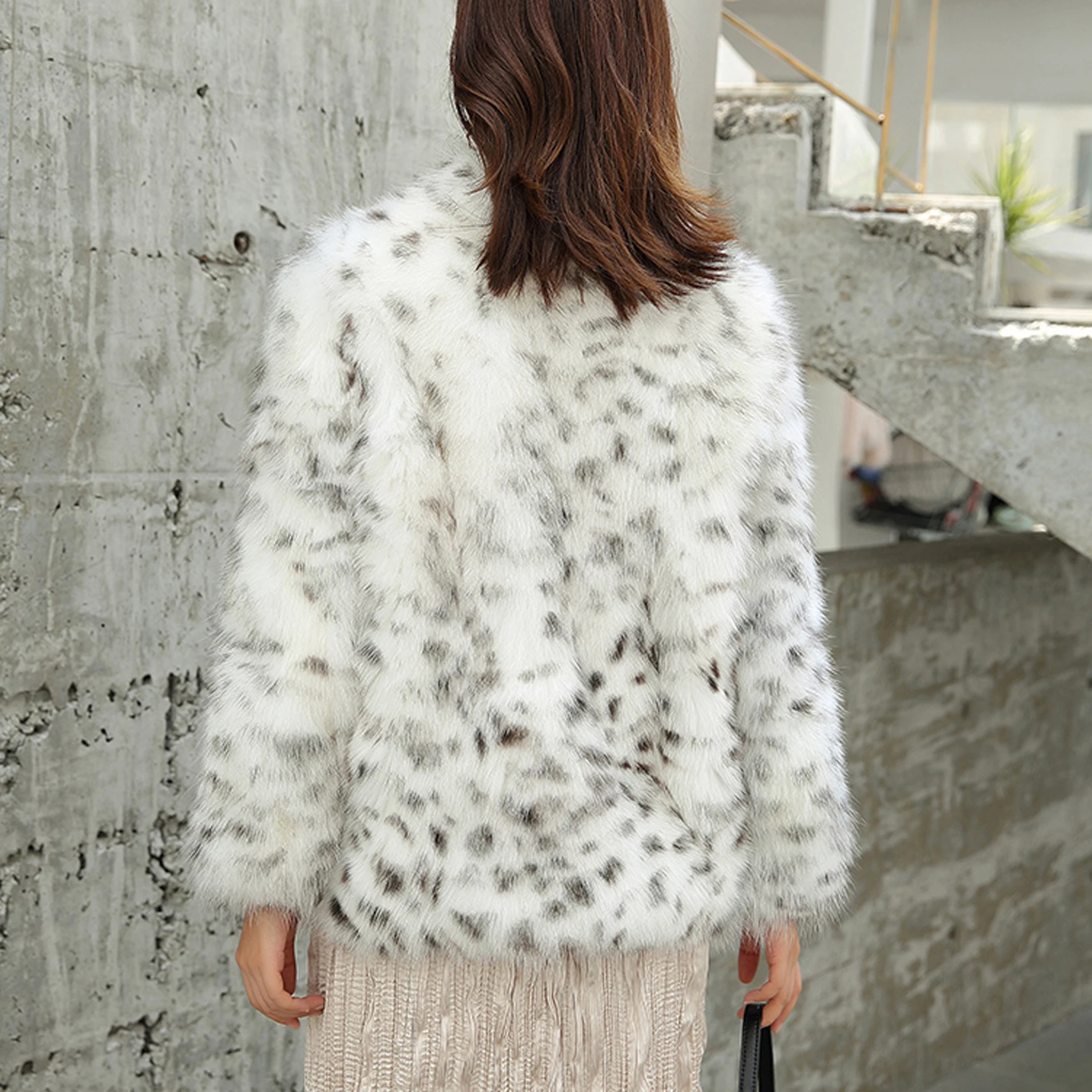 New Fashion Design Women Genuine Fox Fur Coats Elegant Winter Warm Leopard Overcoats for Ladies Real Fur Coats for Women