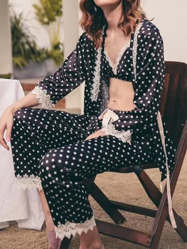 

New ladies spring and summer polka dot pajamas five-piece suit Silky satin, comfortable and sexy, stylish home service suit