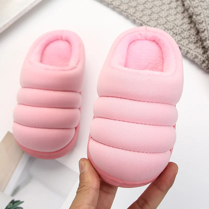 2019 брендовые тапочки для новорожденных мальчиков и девочек; теплые тапочки для первых шагов; зимняя повседневная домашняя обувь для детей