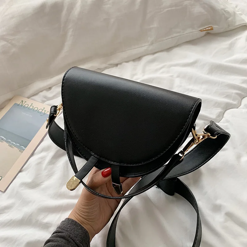 

2019 New Korean Single Shoulder Fashion Saddle Bag