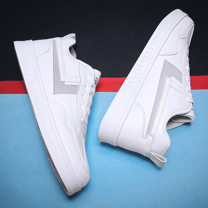 

2020 new hot Men's Sneakers White Teen Sneakers Casual Lace Designer High Quality Leather Fashion Black Hot Sale big size 39-48