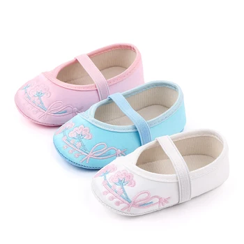 

Baby Girls Shoes Floral Embroidered Design Prewalker Walking Anti-Slip Toddler Kids Soft Soled Casual Walking Shoedropshipper