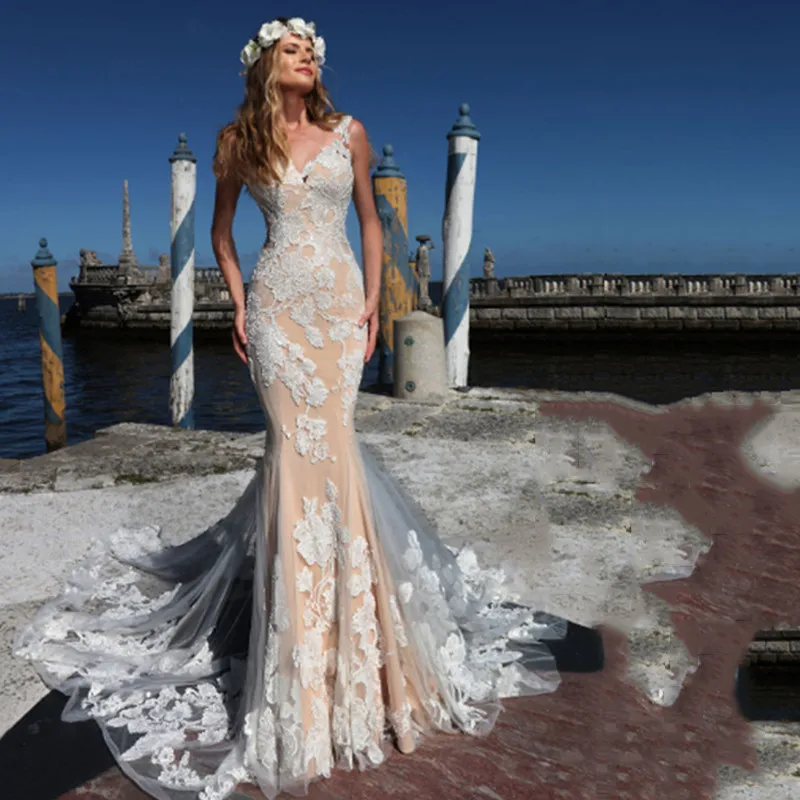 

Sexy Mermaid Slim Fitted Wedding Dress Lace Appliques See Through Back Natural Waist Bridal Gowns Sleeveless Robe De Mariage