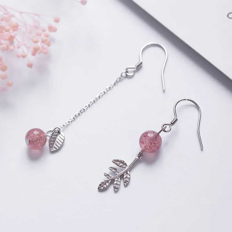 

Acecare S925 silver leaf natural strawberry crystal earrings female asymmetric design earrings simple small fresh earrings