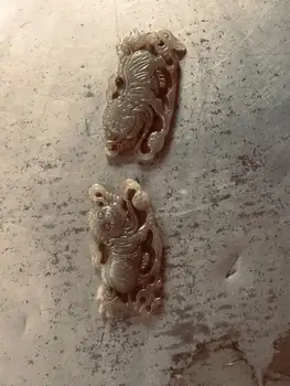 

Exquisite and concise double tiger jade pendant