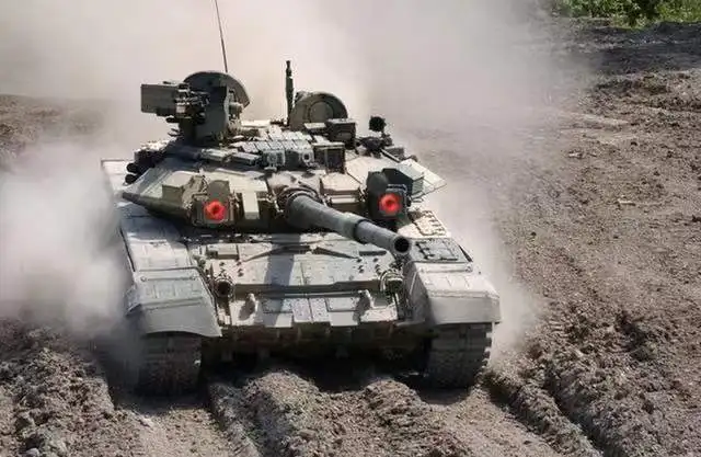HENGLONG 3938 RC tank русский T90 / T-90 1/16 Запасные части № светильник свет/красные глаза |