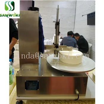 

Automatic birthday cake decorating icing machine cream cake making machine cake cream clothing machine cake smear machine