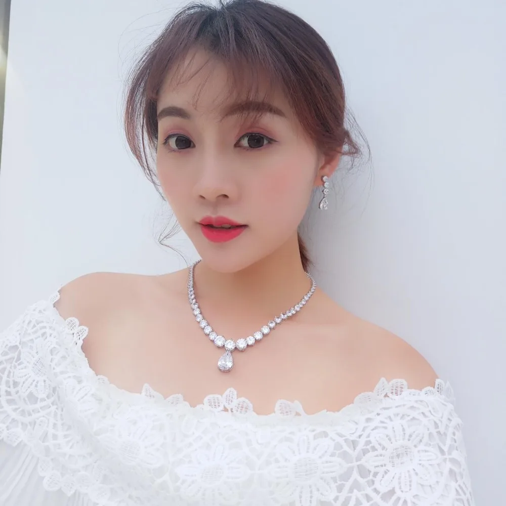 1542856946_1305068205_0