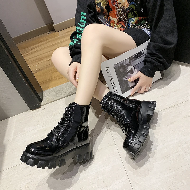 

Black Patent Leather platform Martin Boots Women Winter Keep Warm Ankle Boots for Women no-slip waterproof short booties women