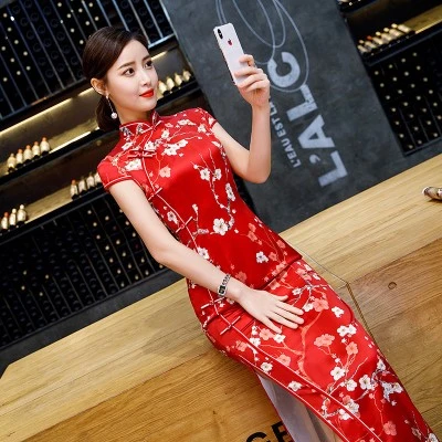 SHENG COCO классические цветы сливы Длинные платья Чонсам женские Qipao красные зеленые винтажные китайские вечерние платье для банкета, вечеринки - Цвет: Red satin qipao