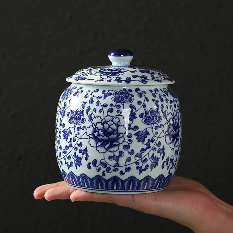 Chinese Style Blue and White Porcelain Tea Caddy Household Candy Nut Sealed Storage Jar Art Ceramic Storage Jar Home Decoration tea tin box tea canister ceramic storage jar