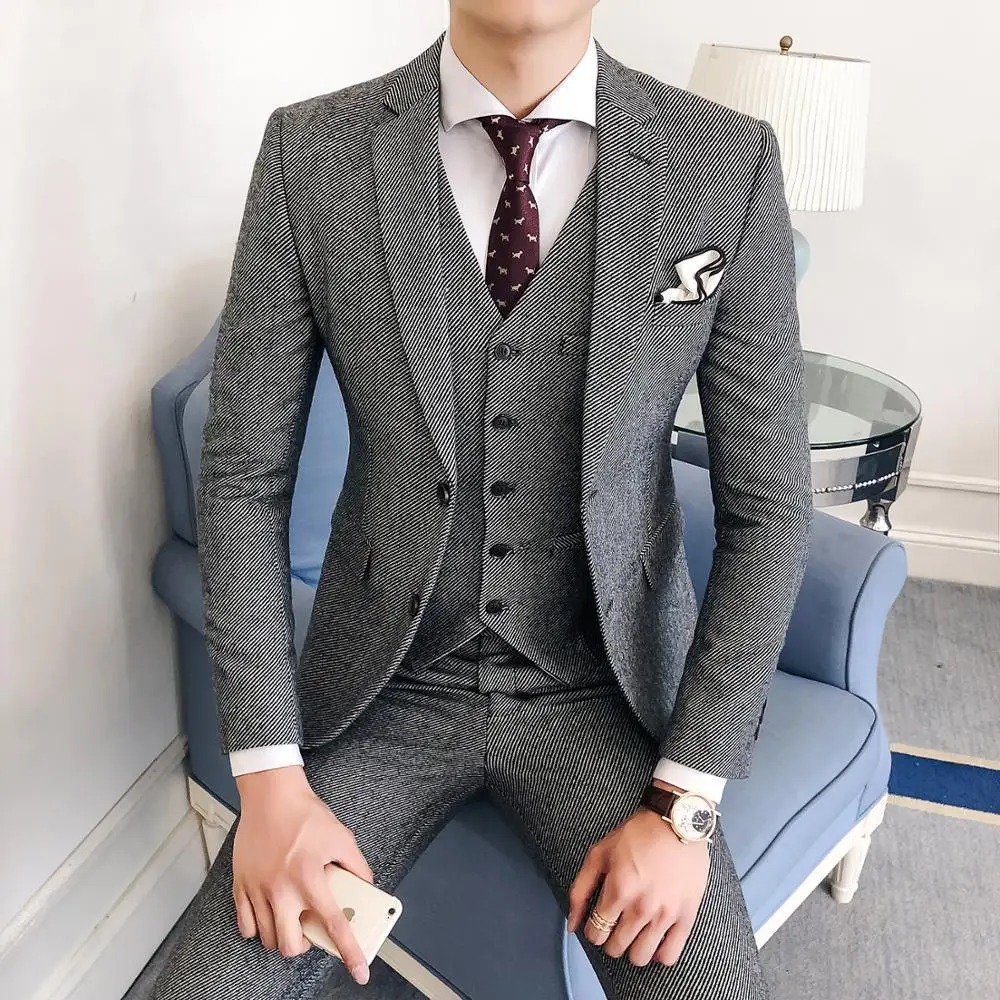 

(tops + Pants + Vests) Men's Business Dress Plaid Suits Men's Slim Youth Korean Version Of The Handsome Night Small Suit British