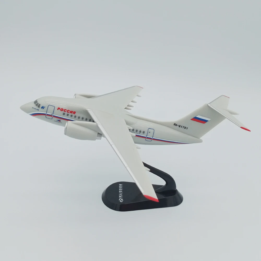 1:200 15CM ROSSIYA Antonov AN-148 Passenger Airplane ABS Plastic Aircraft Model 
