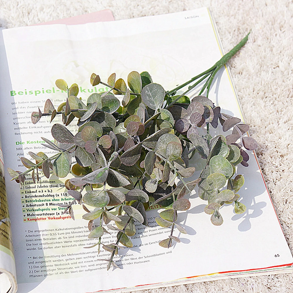 Tanie Sztuczne rośliny z tworzyw sztucznych liście zielony oddział eukaliptusa do wazonu ogrodowego boże narodzenie sklep