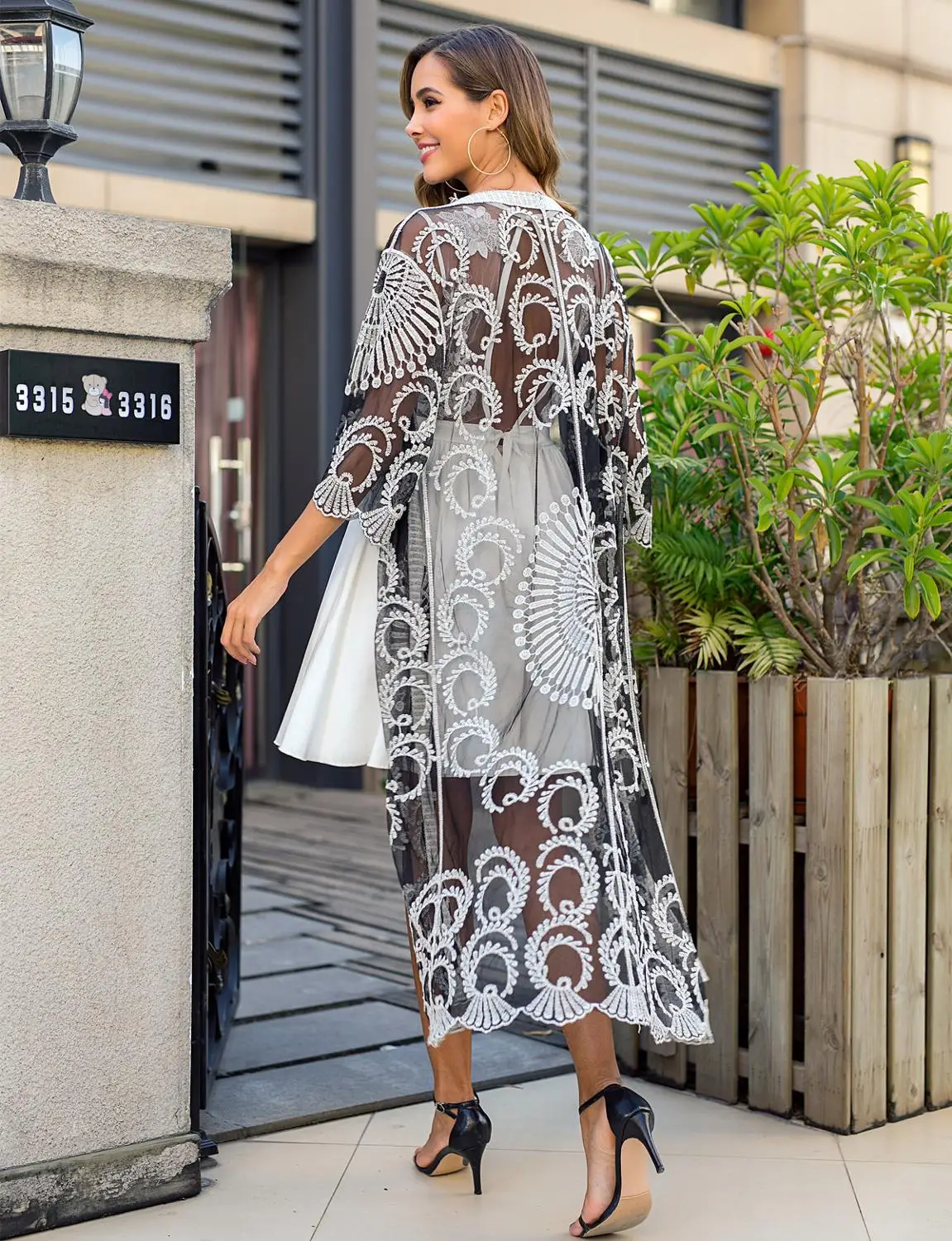 Crochet Top and Floral Kimono Poolside Look