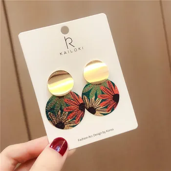 

Vintage Flower Round Pendant Earrings 2019 Elegant Print Geometry Double Round Statement Drop Earrings for Women Fashion Jewelry